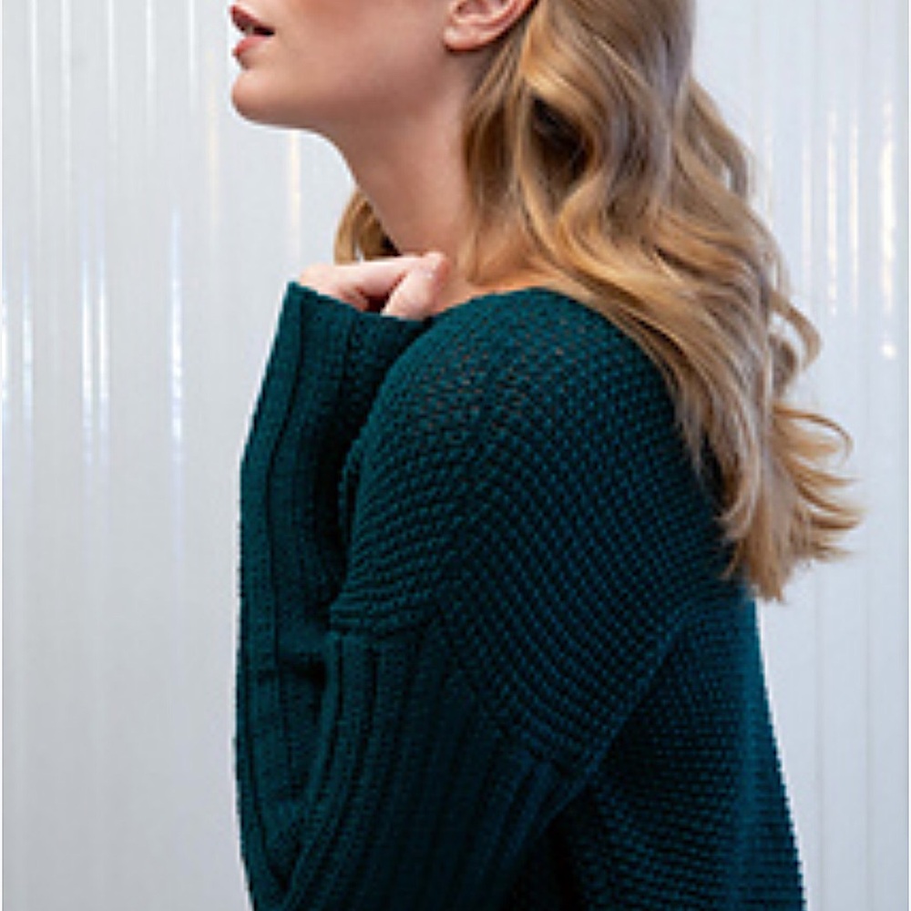 Quinn Dark Jewel Tone Emerald Green Lightweight Sweater